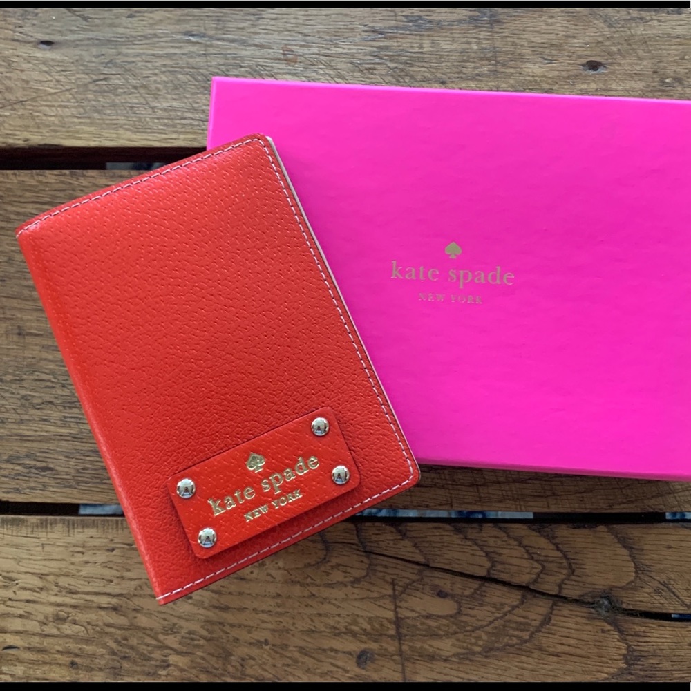 RARE! Kate Spade Passport Holder in GIFT BOX Red Leather